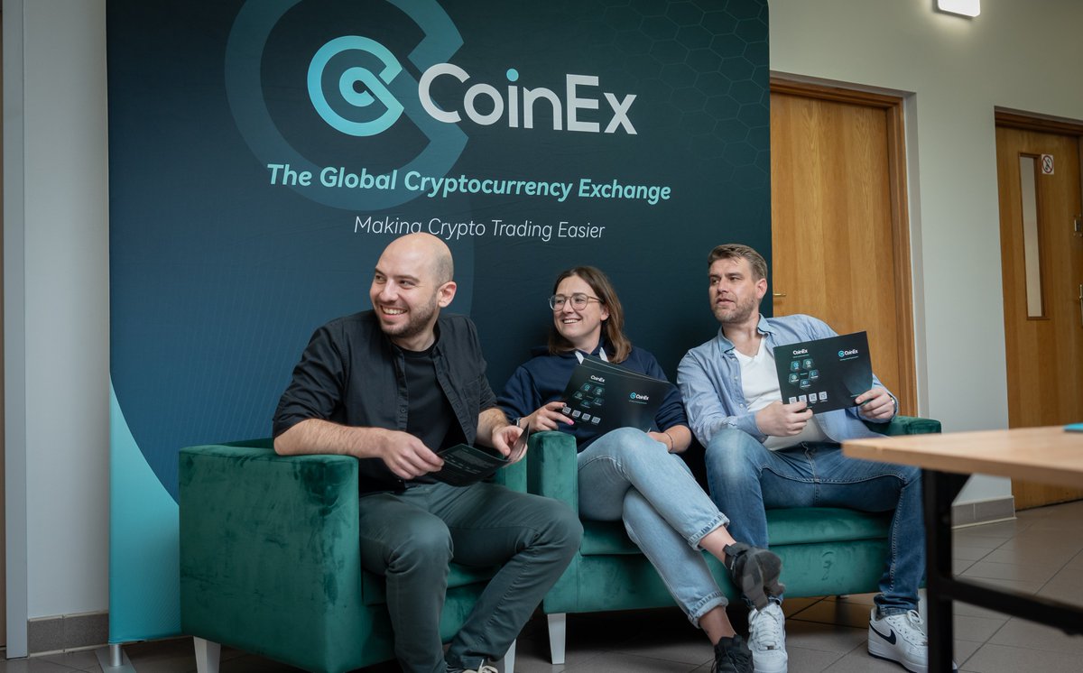 ICPHUB_PL's tweet image. Web3 Student Expo x @planetanft_  już za nami! 

Dziękujemy wszystkim uczestnikom, którzy spędzili z nami ten dzień, poznając głębiej świat blockchain i Web3. Wszystkie prelekcje, warsztaty i sesje networkingowe były możliwe dzięki Waszemu zaangażowaniu. 🫶

Specjalne…