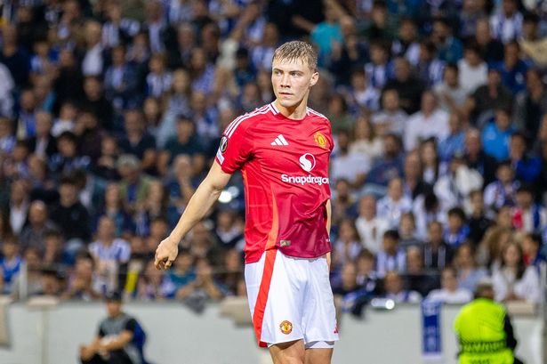 978KazoFM's tweet image. FT: Man Utd 2 Vs 1 Brentford 

What are your thoughts about this game?

#AkatimbaLive | #John | #Cuthbert