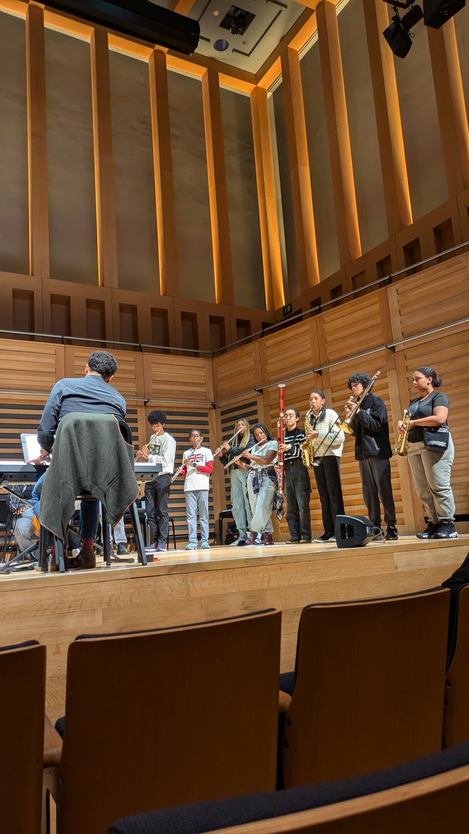 PGtipss's tweet photo. @BLKLivesinMusic Highlight of the morning hearing Stolen From History, a composition by @LeedsMusicDrama alumni @LetankaPete with excellent, engaged young musicians #ClassicallyBlack ๐งต๐๐ป https://t.co/Qcy8xfFq3h