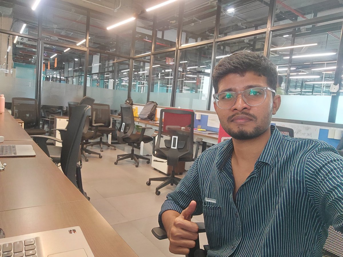 Gnani_is_coding's tweet image. Second day, showed up little early ig.

#Earlybird