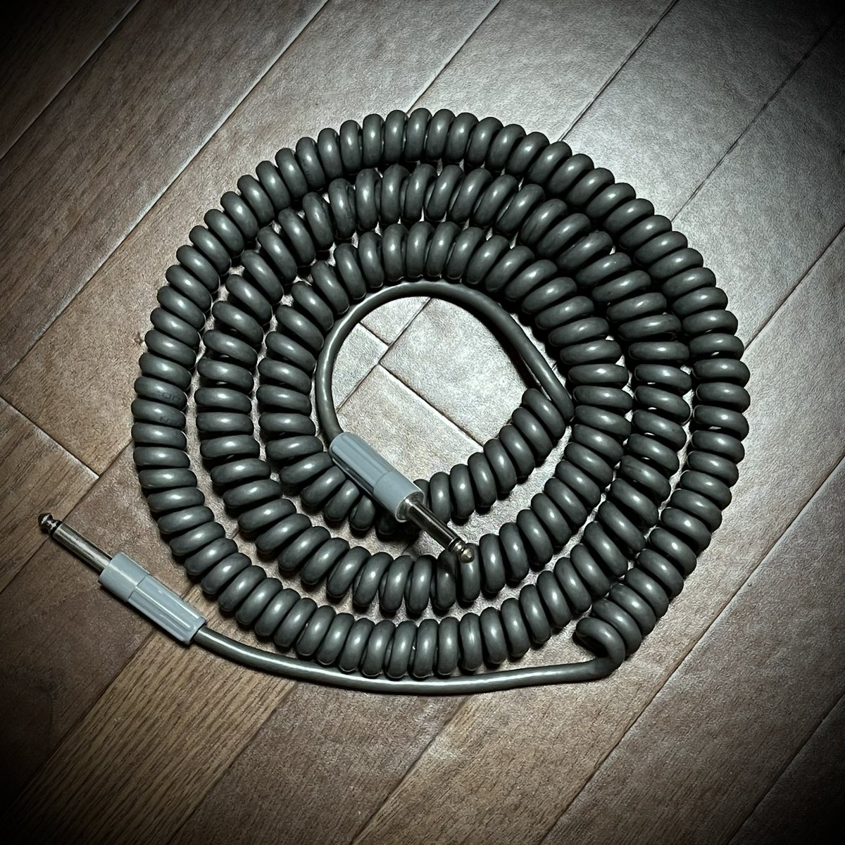 Paolo0823's tweet photo. やっぱTHE NUDE CABLE良き!
ファズを使うならOrganic SoundsのOriginal Coil Cableも必須!
#Thenudecable
#Organicsounds
#ギター用ケーブル https://t.co/UMztd8t5xu
