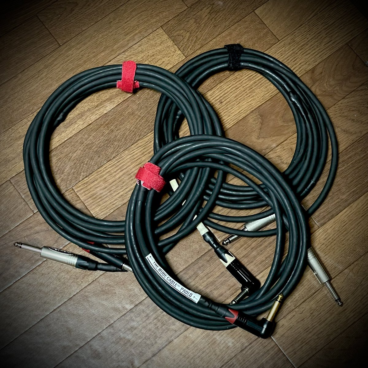 Paolo0823's tweet photo. やっぱTHE NUDE CABLE良き!
ファズを使うならOrganic SoundsのOriginal Coil Cableも必須!
#Thenudecable
#Organicsounds
#ギター用ケーブル https://t.co/UMztd8t5xu