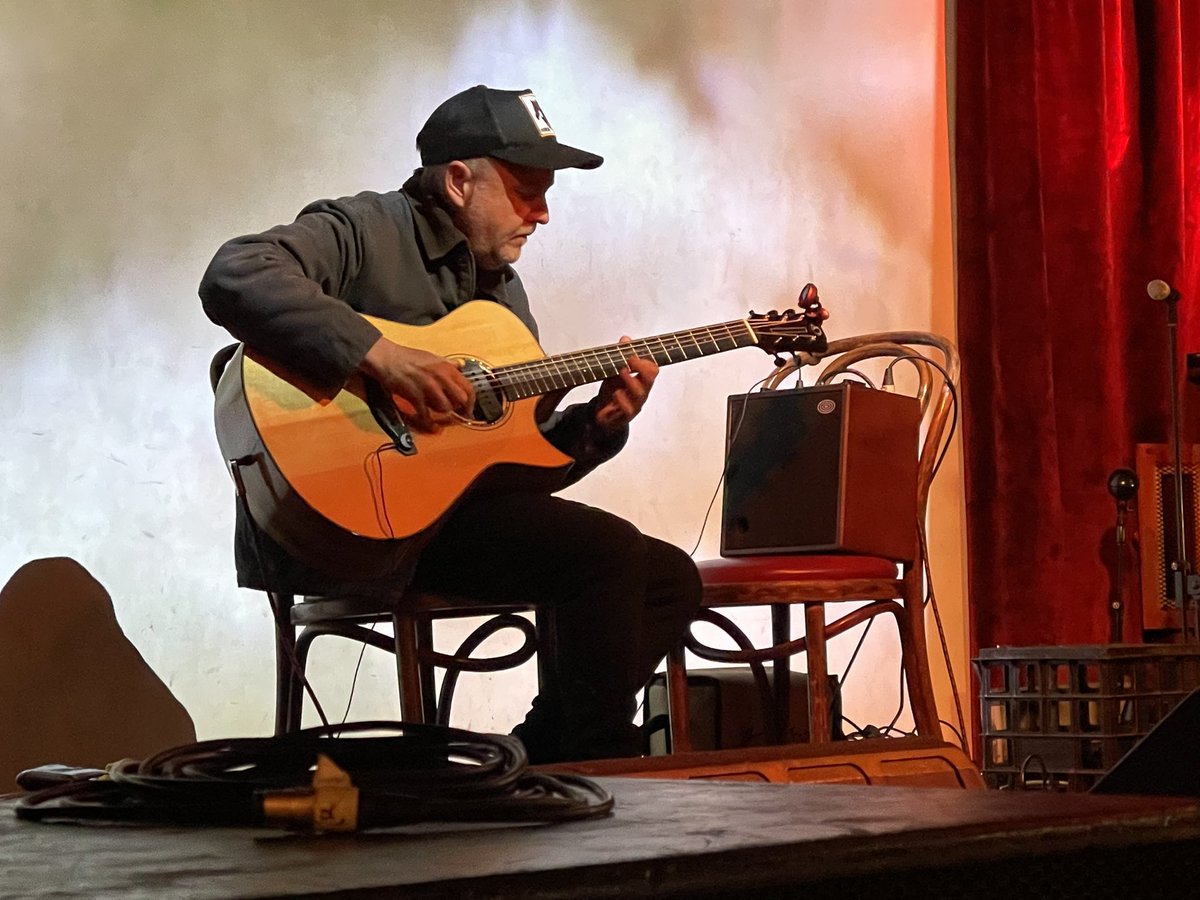 A real pleasure to hear @DarrenDCCross perform at @georgelanestkilda today. ☺️
youtu.be/iRdjNei9Vhw?si…