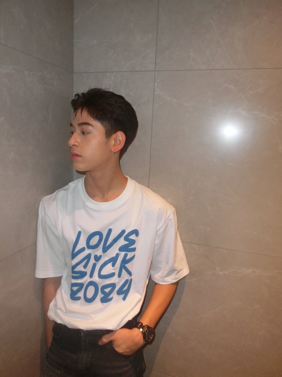 picvoyz's tweet photo. Thank you everyone very much today. See you next time.
กลับบ้านกันดีๆนะคับ👋❤️
#lovesick2024
#paopichitchai 
#paolimp https://t.co/9zu41GtFNu