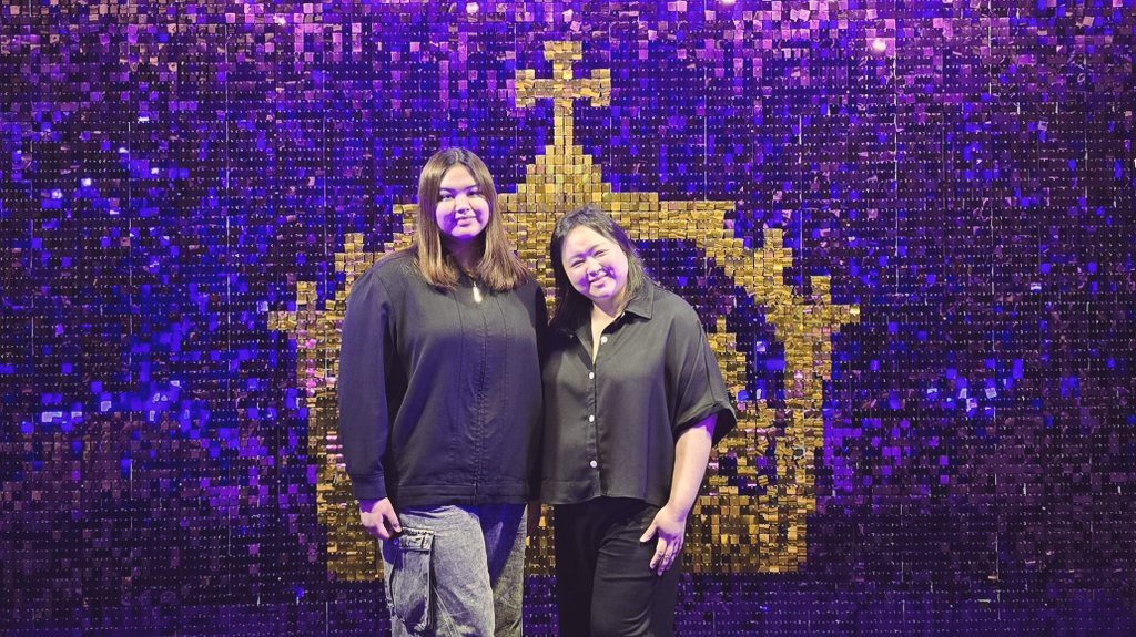 camillemortiz's tweet photo. πΆ 'cause like a river runs dry and leaves its scars behind, i'll be by your side 'cause my love is set in stone... πΆ
#SIXtheMusicalPH π https://t.co/37aAx1IFFs