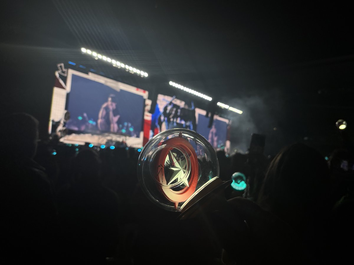 mxnhospaw's tweet photo. stray kids. i love you. https://t.co/iXGJdxYfQf