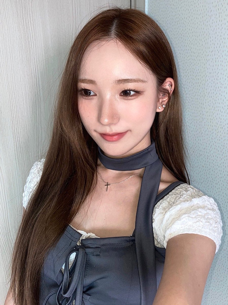geenius_members's tweet photo. #여길보시온

깡총🐰🩶

#지니어스 #Geenius
#시온 #Sion #シオン https://t.co/C6iOZVvAl2