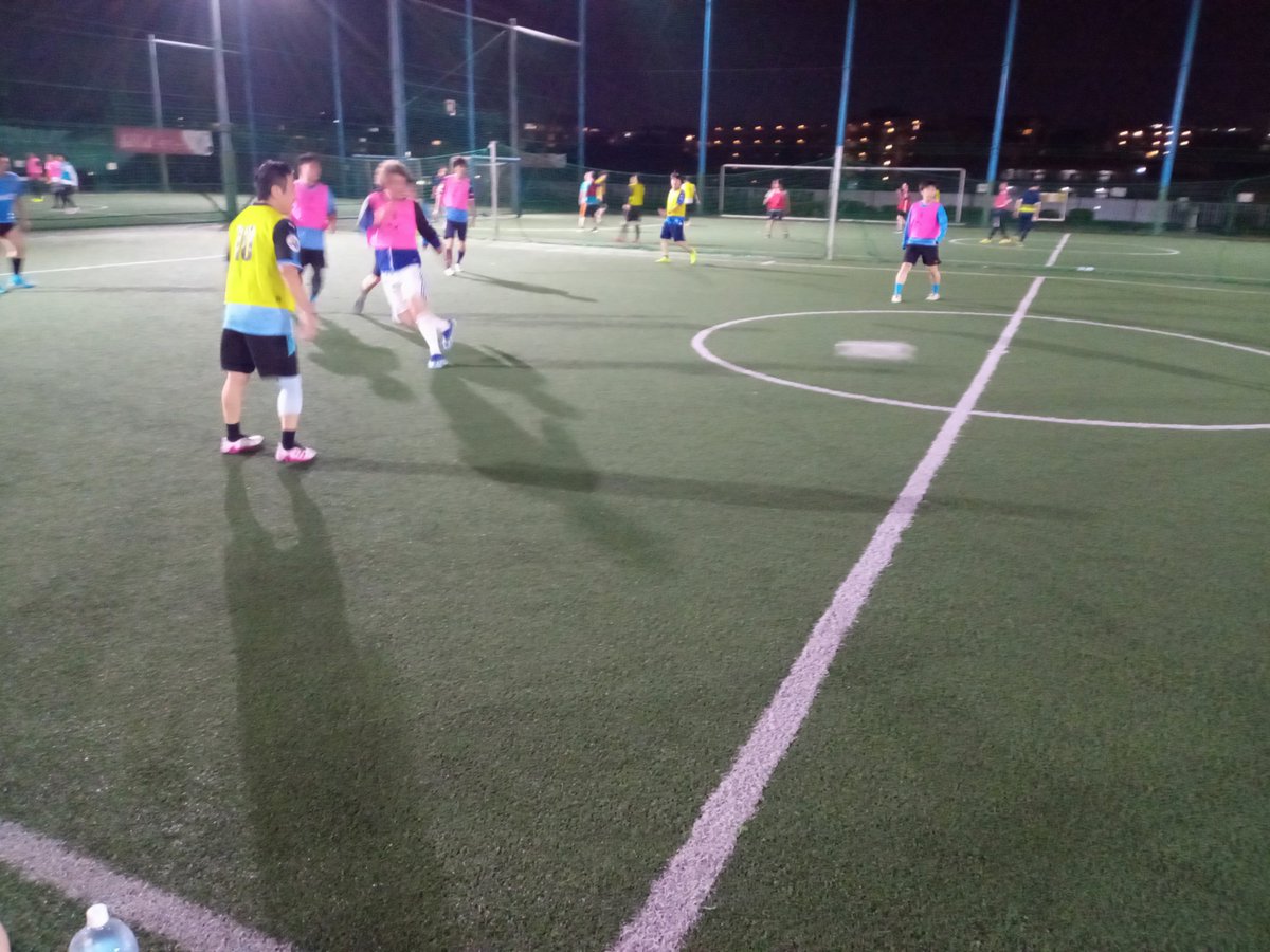 Hidezyblunero's tweet image. 少々雨も降りましたが
楽しく蹴れました
また次回もよろしく
円陣大事！（笑）
#FROコミュ