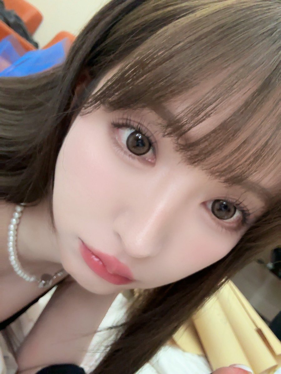 じぃぃぃ https://t.co/t5O0IdUHts