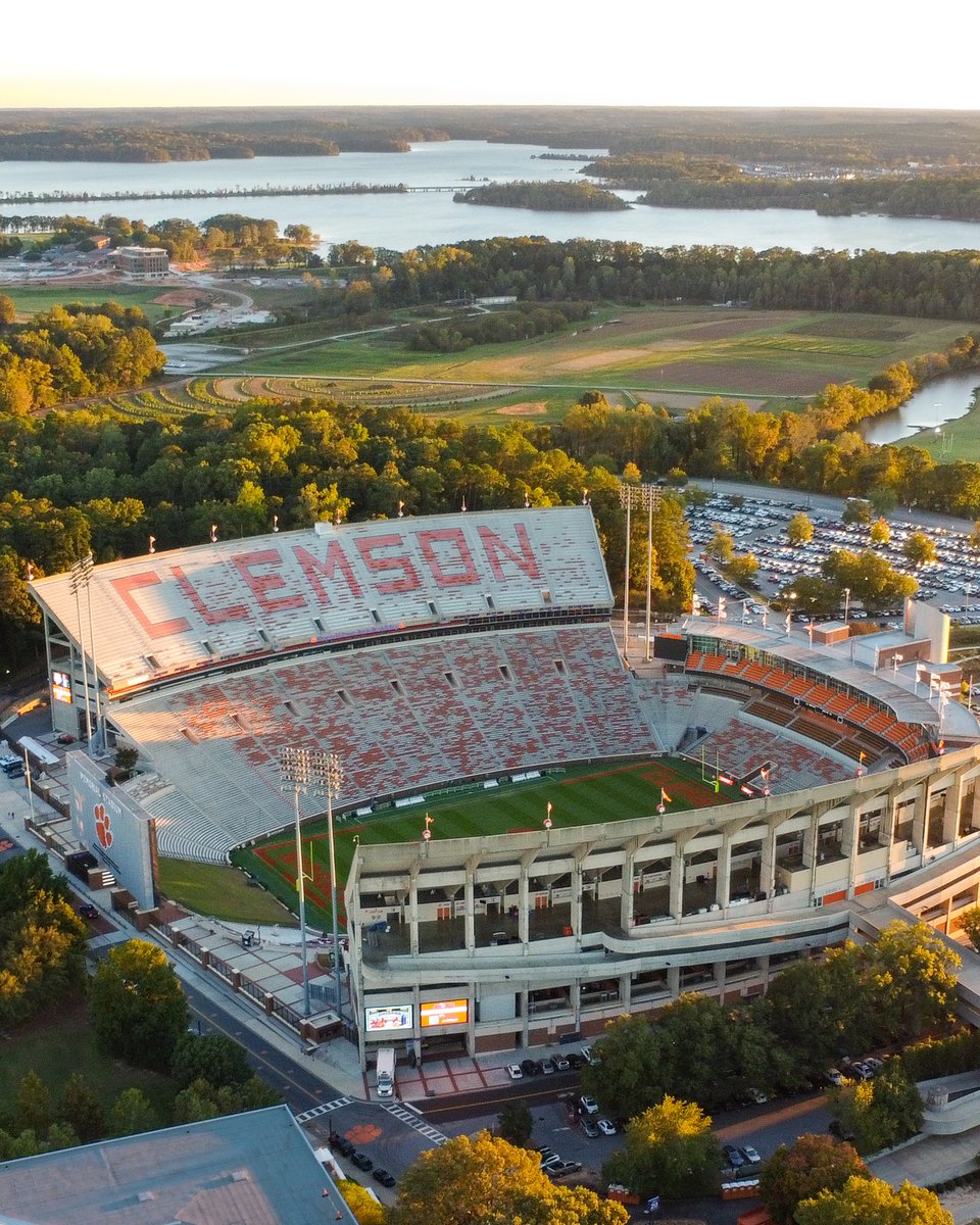 Clemson University tweet media