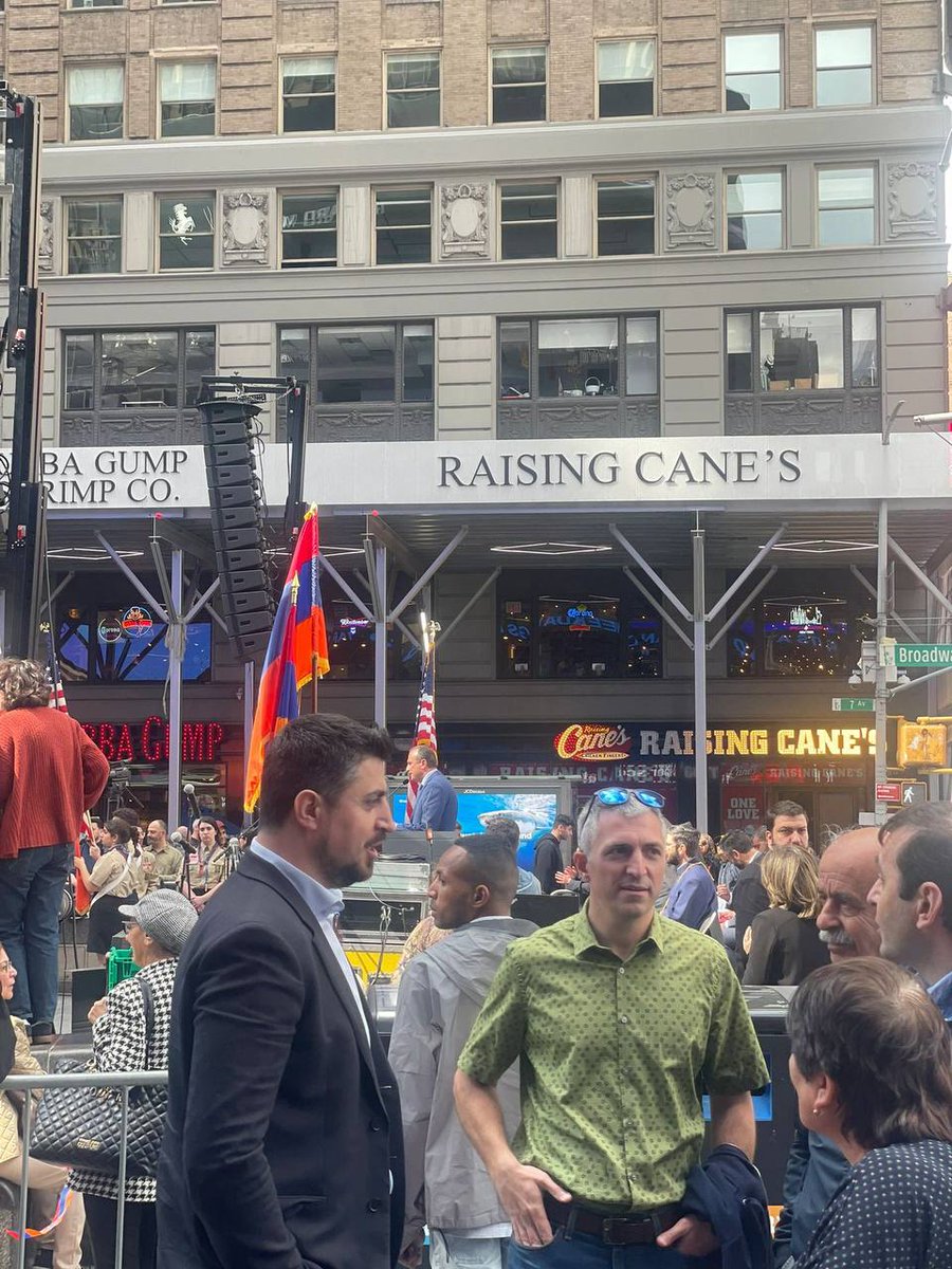 As the election approaches, many Trump supporters gathered in Times Square over the weekend