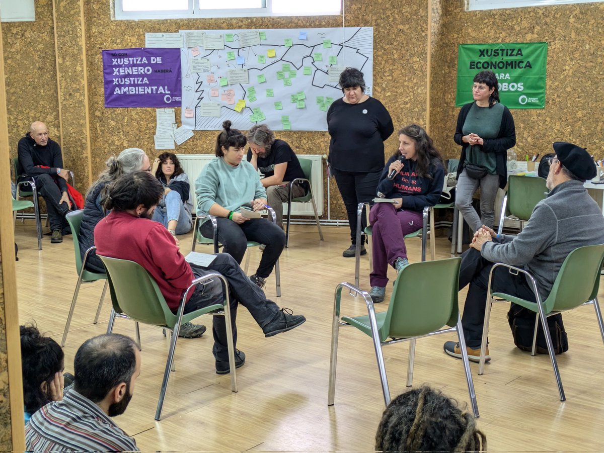 greenpeace_gal's tweet photo. O encontro Plantámonos en Allariz reclama o valor da cultura e da produción labrega fronte a un modelo agroindustrial que está en guerra contra o planeta. A boa nova é que temos alternativas
👉🏿#SoberaníaAlimentaria
👉🏿#TransiciónAgroecolóxica
👉🏿#AVidaNoCentro https://t.co/ymvtj7ycxZ