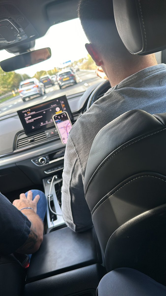 KingMagnarm's tweet photo. Bournemouth bound 🔴⚪️ https://t.co/LsJ5Li9UJZ