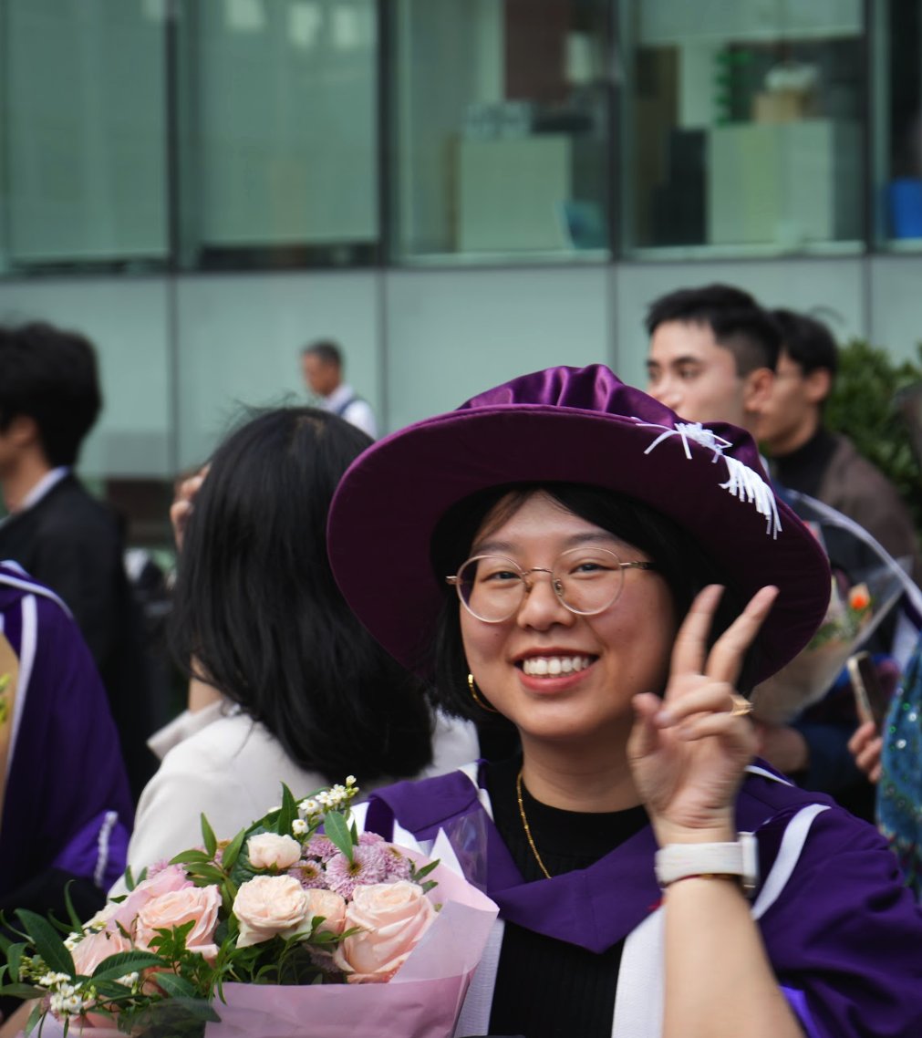 gyangMedIA's tweet image. Recently turned down industry offers—big salaries💰—because nothing beats seeing my students succeed 🎓📚.

Proud of them, and they’re already surpassing me at their stage 👏🌟.

Remember: You’re exactly where you need to be. No rush—be happy 😊, and you’ll hit that buzzer! 🎯🚀