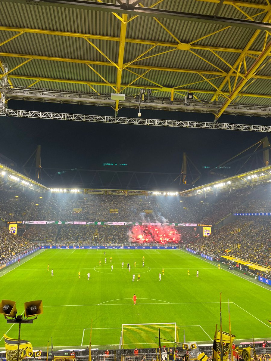 ReservebankBor's tweet photo. Ein weiterer Abend in Dortmund. Arbeitssieg. #BVBFCP https://t.co/3vCJ70GVVf