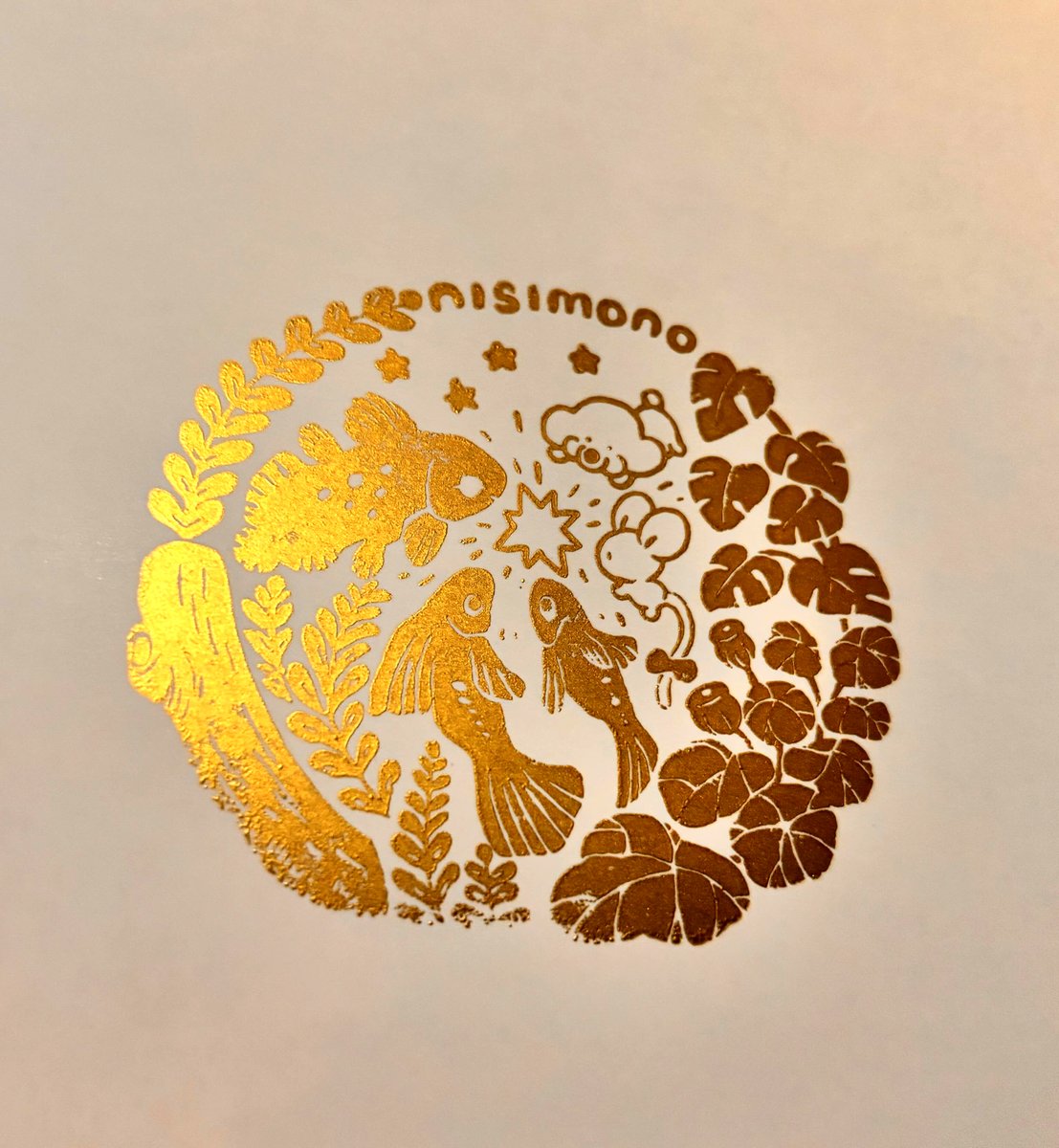 「アートプリントも販売します、裏にはこんな感じで今回初めて作ってみたnisimon」|MINATO🦐のイラスト