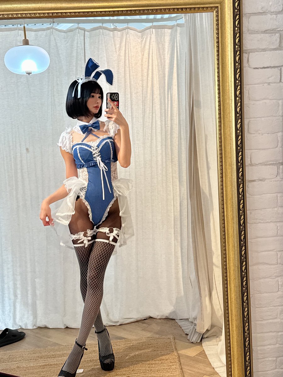 名古屋 #チャンス撮影会
📍アメージングスタジオ
JR鶴舞駅徒歩５分

1部 14：00～15：00 バニーガール
2部 15：20～16：20 OL
3部 16：40～17：40 チャイナ服
各部9000円

携帯カメラ、初参加の方大歓迎🙆‍♀️
名古屋1年ぶり！ぜひ会いに来てね💗
https://t.co/tYO7BZdlA2 https://t.co/WIsDDlszdf