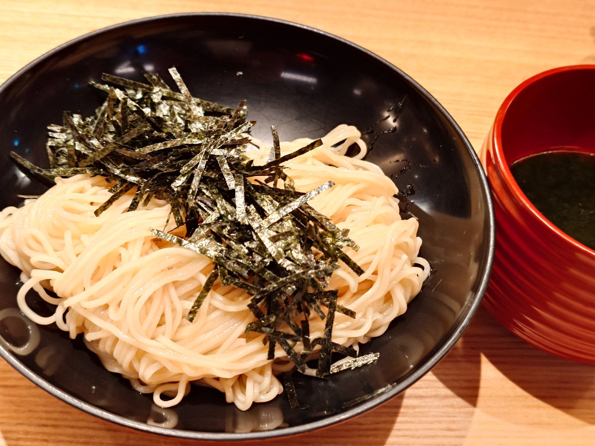 flying_drunkard's tweet image. ・銀杏と万願寺の牛ご飯
・カツオカツサンド
・梅つけ麺
・とだカレー

↓続く
#虎ノ門とだか #食堂とだか #飯テロ #X晩酌部 #虎ノ門