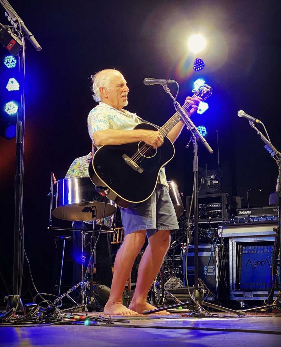 DailyBuffettX's tweet image. I said, &quot;I know that this may sound funny
But money don&apos;t mean nothin&apos; to me
I won&apos;t make my music for money
No, I&apos;m gonna make my music for me&quot;

From musical outcast ALL the way to the Rock and Roll Hall of Fame.

You did it, Jimmy.

#RockHall2024 @rockhall