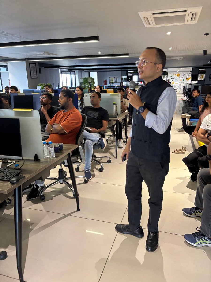 flowrichfin's tweet photo. EDUCATING YOUNG &amp; BRILLIANT MINDS!

We are thrilled to engage with corporates to educate their employees for
financial literacy! Our Director @NikunjChhag  conducted Financial Literacy
Workshop at @itpathsolutions  Ahmedabad today! https://t.co/YoXgDyJZkG