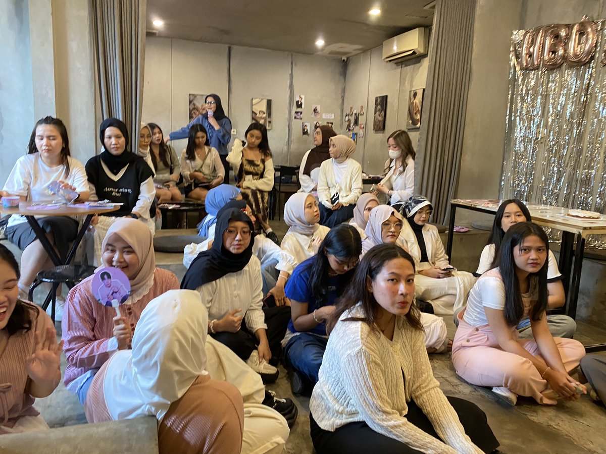 heeppybirthday's tweet photo. Today's recap! 🩷 Thanks to all who joined us for a fun-filled day. We hope you enjoyed it as much as we did! 🥹🩷👾🎮

#HeeppyBirthday #Back_To_01s #Heeseung #희승 🩷 https://t.co/hFQkD5OjS7