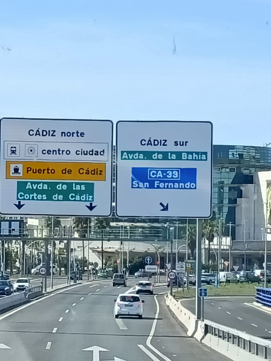 Rumbo a #Cadiz
Hoy #Effetá en el Colegio San Felipe Neri

<a href="/DanielCotta7/">Daniel Cotta</a> 
<a href="/LoyolaAnd/">Universidad Loyola</a>
<a href="/LoyolaCultura/">Loyola Cultura - Loyola Life</a>