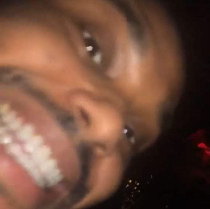 maOvrie's tweet photo. idc he got the world's perfect smile and teeth. https://t.co/a5rmCrmG35