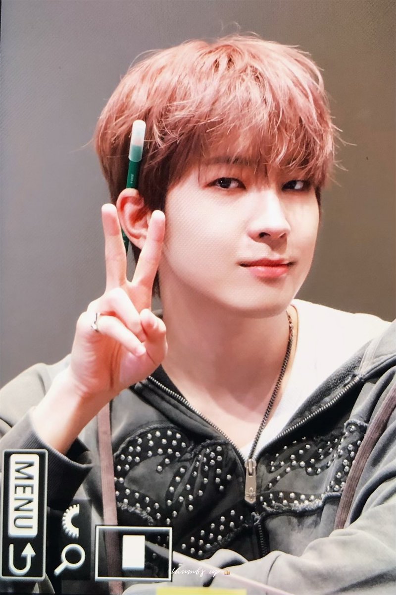 thumbsup_717's tweet photo. [pre]241019 BDM팬싸😉

#세븐틴⁠ ⁠⁠ ⁠#SEVENTEEN⁠ ⁠⁠ @pledis_17 ⁠⁠ ⁠⁠ ⁠⁠ ⁠⁠ ⁠⁠ ⁠ 
#원우 #WONWOO #ウォヌ https://t.co/CdQW4YLpSI
