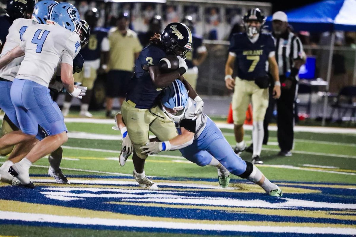 coachmreece's tweet photo. Run and Hit!! ๐บ #BeatMiddleton #FTC #NonNegotiable @NewsomeWolvesFB https://t.co/ooH7hU1XOW