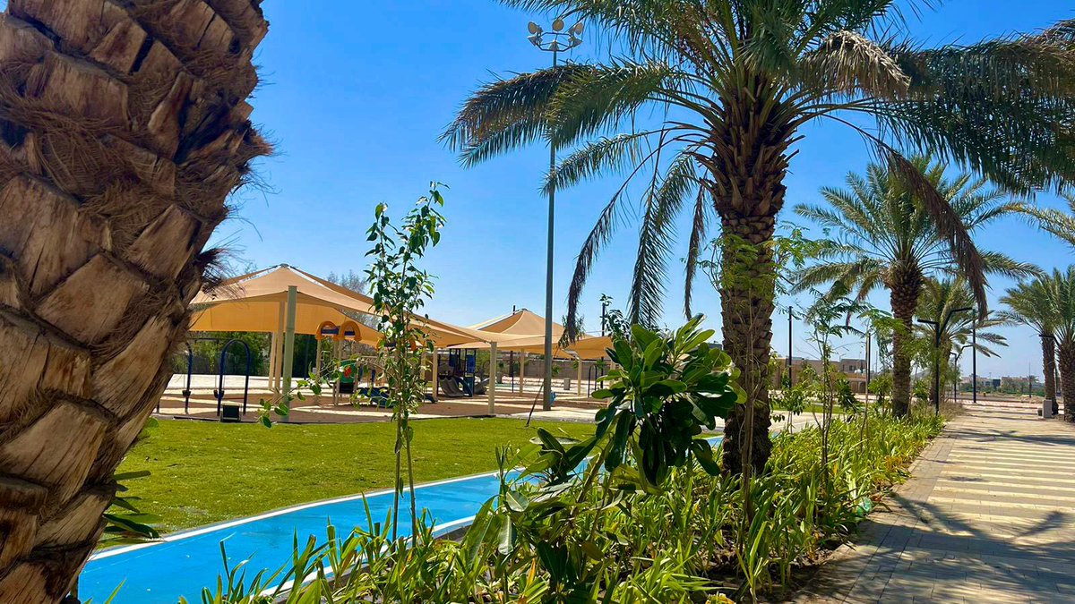 Baladia_Besha's tweet photo. ضمن أعمالنا الهادفة إلى تطوير الحدائق العامة وتحسين جودة خدماتها 🌳.. 

 تواصل البلدية أعمالها في تأهيل وتطوير حديقة الملك عبدالله ، وذلك ضمن أعمال إعادة تأهيل الحدائق ورفع #جودةالحياة 
#بلدية_بيشة https://t.co/dVPHHJos7B