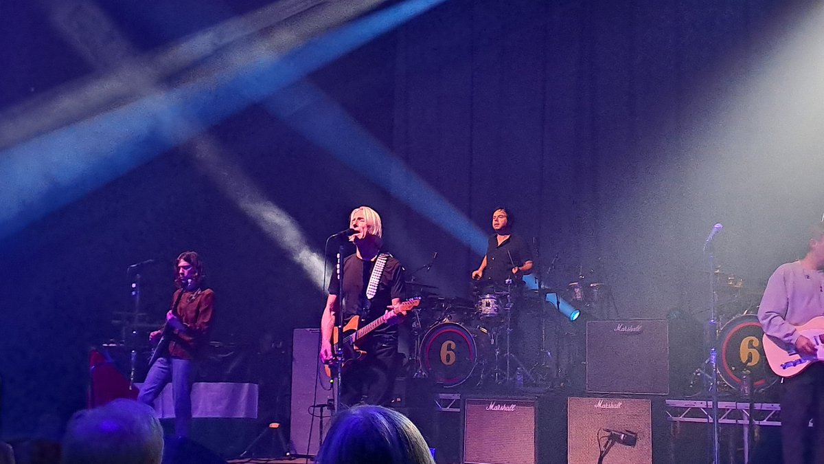 swizzlestick19's tweet photo. Awesome night at @portsmouthghall with these #legends @paulwellerHQ @stevecradock
#RockintheSeaside
#Choons https://t.co/5CbsR9v9q9