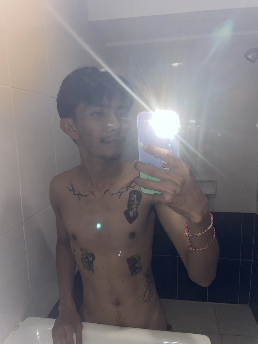 Ten_nn2001's tweet photo. อาจจะหล่อสู้เขาไม่ได้..แต่หรรมผมใหญ่🫣 https://t.co/lOPpK1uzpU
