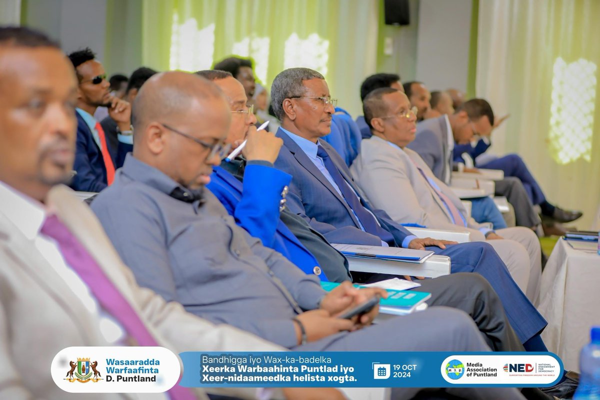 MohamedDekAbdal's tweet photo. Today in #Garowe, the Puntland Media Law Amendment Conference took place, focusing on reforms to expand access to information. The law now includes social media, public awareness, and advertising. Deputy President @HELugatoor emphasized the media’s vital role in Puntland’s development and democracy, while @MAP_Puntland Chairman @CaynsaneM highlighted the importance of accountability and transparency. Minister Maxamuud Caydiid Dirir reaffirmed journalists’ right to obtain official information from government sources, ensuring the law is fully implemented.