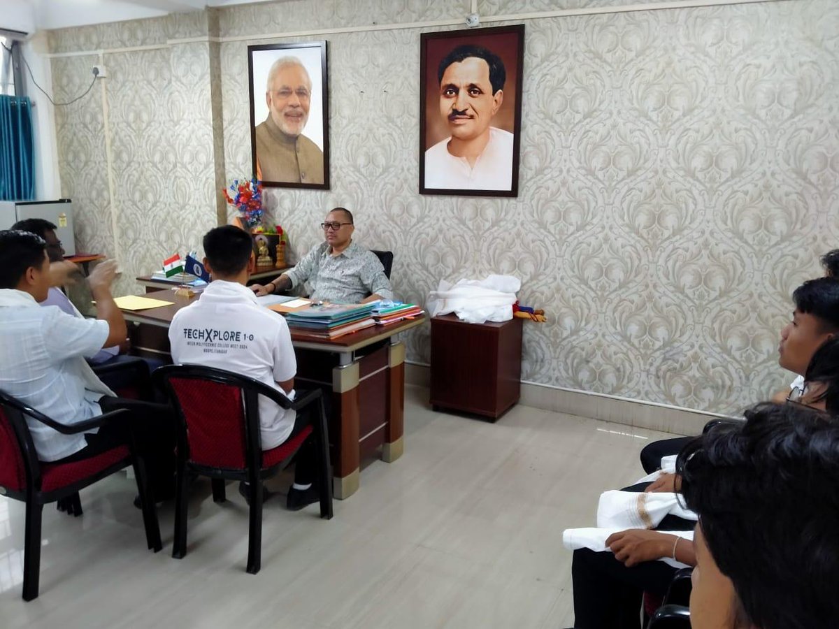 ZingnuChau's tweet photo. Pleased to have the opportunity to meet & interact with the faculty and students of 'CP Namchoom Govt. Polytechnic College, Namsai' today during their call at my office.

I proudly congratulated all of them on their remarkable achievement of winning the 'First Championship Title 2024' at the 'Inter Polytechnic College Meet' held at RGGP College, Itanagar and offered my best wishes for their continued success and excellence in all their future endeavours.
