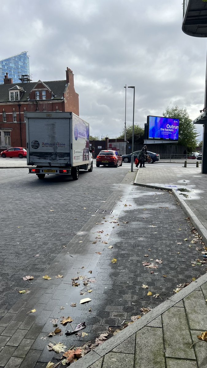 rsumits's tweet photo. @TheBHF very bad pick experience. Unprofessional pick person and equally bad branch manager. The guy refused to park in the parking bay to pick up donated items and kept asking for parking fine charges from me ! Someone needs to provide training to these people! https://t.co/z7yF8VmH30
