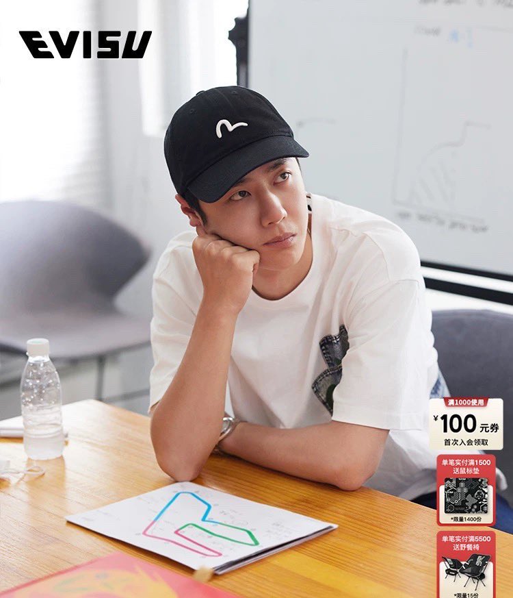 webearsxcase's tweet photo. 🏁 เนื่องในวันสำคัญของหวังอี้ป๋อ 
WANG YIBO AT THE 1ST GT RACE

🚩เเจก หมวก EVISU 1 ใบ (เลือกสีได้)
สุ่มจากรีทวิต RT + ฟอล นะคะ
💥 ประกาศ 31/10/2024 

#YIBO85GTDebut 
#WangYibo #หวังอี้ป๋อ https://t.co/hr74AuSZxE