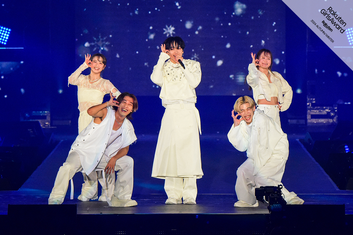 GirlsAward's tweet photo. ⛓️Rakuten GirlsAward 2024 A/W💜🩶   

＼ 🎤7th LIVE PERFORMANCE🎶 ／ 
Ryubi Miyaseが登場🔥  

▼#ガルアワ2024AW 生配信中!!🎥💫 https://t.co/i8YOUMBuNk

#RyubiMiyase #宮世琉弥 @miyase_staff
#ガルアワ2024AW #ガルアワ https://t.co/giRLI5S52Y
