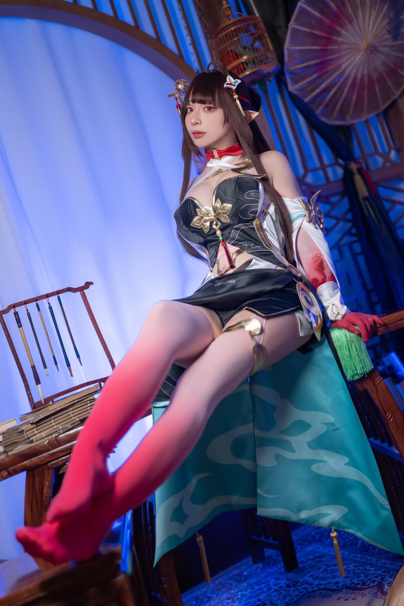 崩壊スターレイル 霊砂

Chihiro, who has short legs, tried her best to pat her legs (?)
Patreon will be updated today💖

#honkaistarrail https://t.co/N1ju7l64Hm