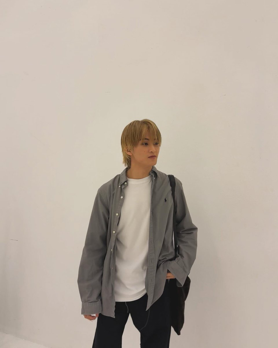 ae_nctzen's tweet photo. 하..이 렘님같은사진뭐꼬 https://t.co/gwP5sfuK53