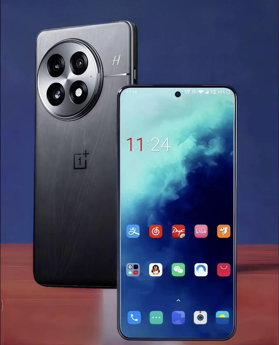 OnePlusClub's tweet photo. OnePlus 13 full rear and front design 

#OnePlus #OnePlus13 https://t.co/783A5j7Tdr