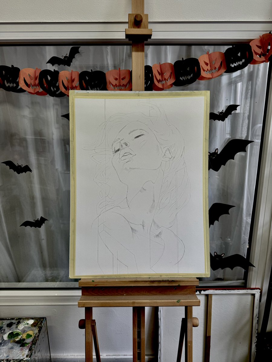 Starting new portrait and getting ready for Halloween 👻 🎃 🦇