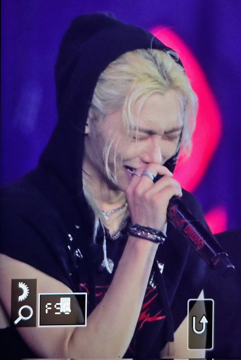 241019

승민이가 한국와서 스키즈같이 해줘서 고맙다니까 호주즈 둘이 이러고잇음 😂🤦‍♀️

#스트레이키즈 #필릭스 #Straykids #Felix