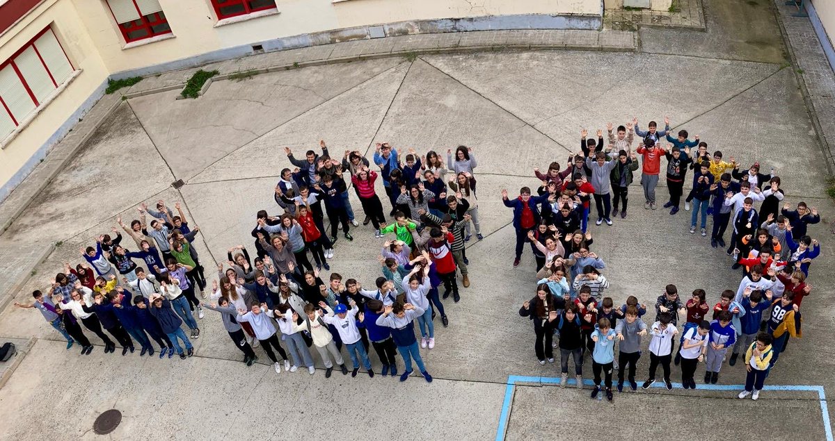 Estalmat Salamanca (@estalmats) on Twitter photo #CampamentoEsTalMat-24-CyL Como es costumbre, construimos figuras: Triángulo, cuadrado y Pentágono. <a href="/RealSocMatEsp/">RSME</a> <a href="/fespm_es/">FESPM</a> <a href="/educacyl/">Educación JCyL</a> <a href="/EstalmatPonfe/">Estalmat Ponferrada</a> <a href="/EstalmatVall/">EsTalMat Valladolid</a> <a href="/EstalmatS/">Estalmat Salamanca</a> <a href="/EstalmatVall/">EsTalMat Valladolid</a> <a href="/Socylem_cyl/">@socylem_cyl</a> #CampamentoEsTalMat-24-CyL Como es costumbre, construimos figuras: Triángulo, cuadrado y Pentágono. <a href="/RealSocMatEsp/">RSME</a> <a href="/fespm_es/">FESPM</a> <a href="/educacyl/">Educación JCyL</a> <a href="/EstalmatPonfe/">Estalmat Ponferrada</a> <a href="/EstalmatVall/">EsTalMat Valladolid</a> <a href="/EstalmatS/">Estalmat Salamanca</a> <a href="/EstalmatVall/">EsTalMat Valladolid</a> <a href="/Socylem_cyl/">@socylem_cyl</a>