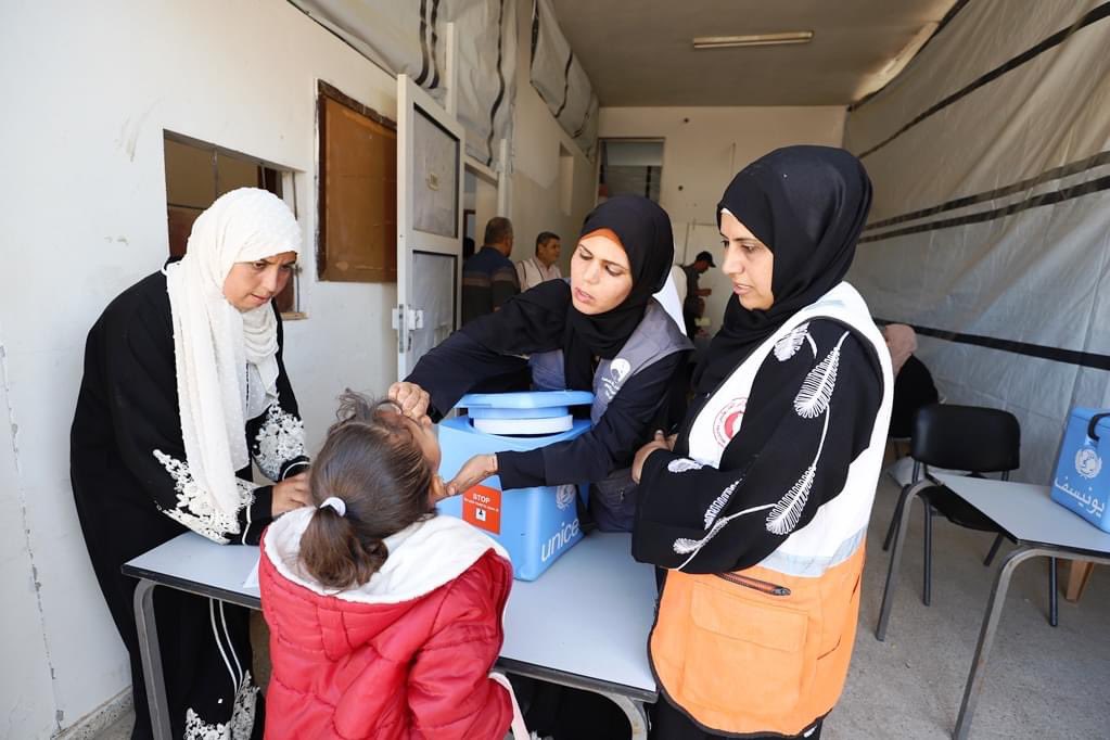 The Palestine Red Crescent Society has launched the "second dose" vaccination campaign against #Polio and Vitamin A for children under 10 in #KhanYunis. Vaccination points are set up at Al-Amal Hospital, Kuwait Red Crescent Field Hospital, Al-Quds Field Hospital, Ma'an Clinic,