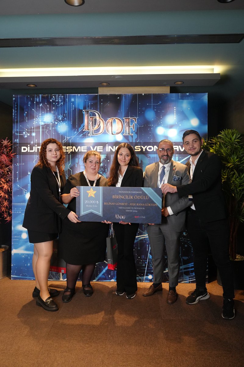 18.10.2024 tarihinde 2. Sağlıkta İnovasyon Zirvesi’nde, Tıp Fakültesi 2. sınıf öğrencilerimiz Belinay Günbeyi ve Rana Göktepe ile AR-GE ekibimizden Ümit Çiftçi’nin sunduğu beyin tümörlerinin yapay zeka ile tanısı projemiz, 1. olmuştur! <a href="/DrSonersahin/">Prof.Dr.Soner Şahin</a> <a href="/bhtclinicist/">BHT CLINIC</a>