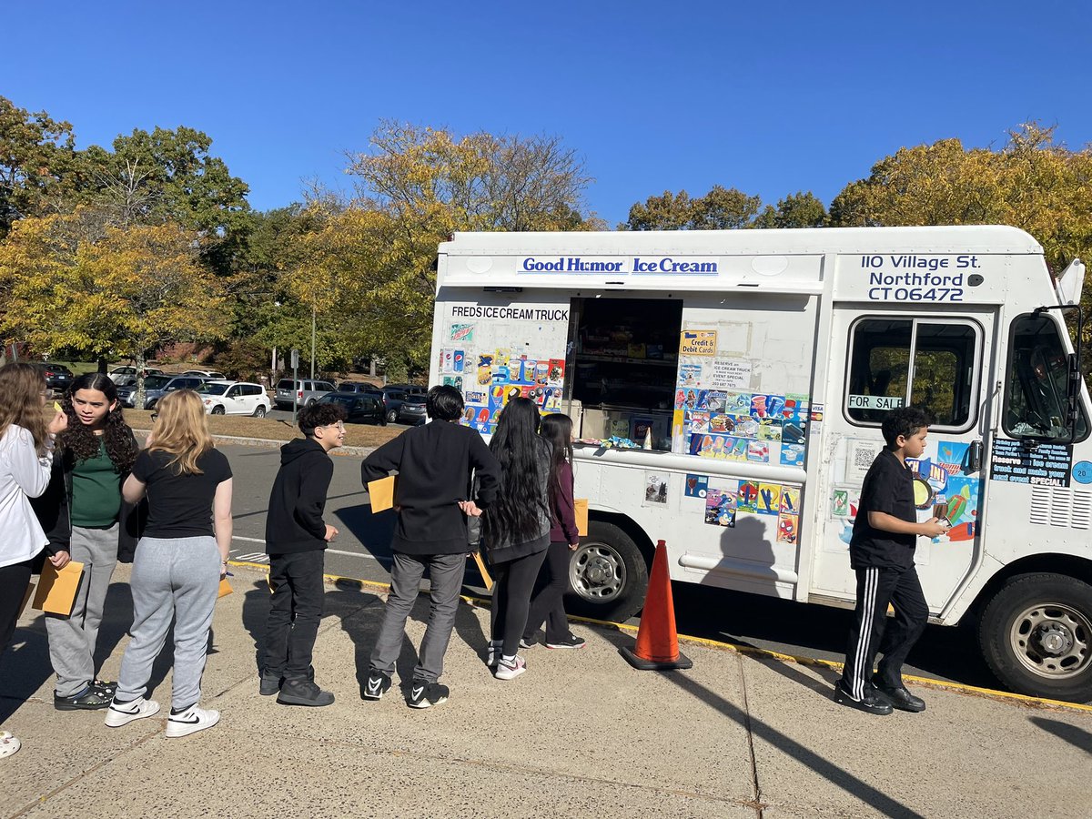 Jessica Showerda (@showerdawms) on Twitter photo Celebrating our high achievers at Washington Middle School with an ice cream treat!š¦<a href="/whywashingtonms/">WhyWashingtonMS</a> <a href="/WMSLopezAP/">Mr. Lopez</a> <a href="/WMSGannon/">Sean Gannon</a> Celebrating our high achievers at Washington Middle School with an ice cream treat!š¦<a href="/whywashingtonms/">WhyWashingtonMS</a> <a href="/WMSLopezAP/">Mr. Lopez</a> <a href="/WMSGannon/">Sean Gannon</a>