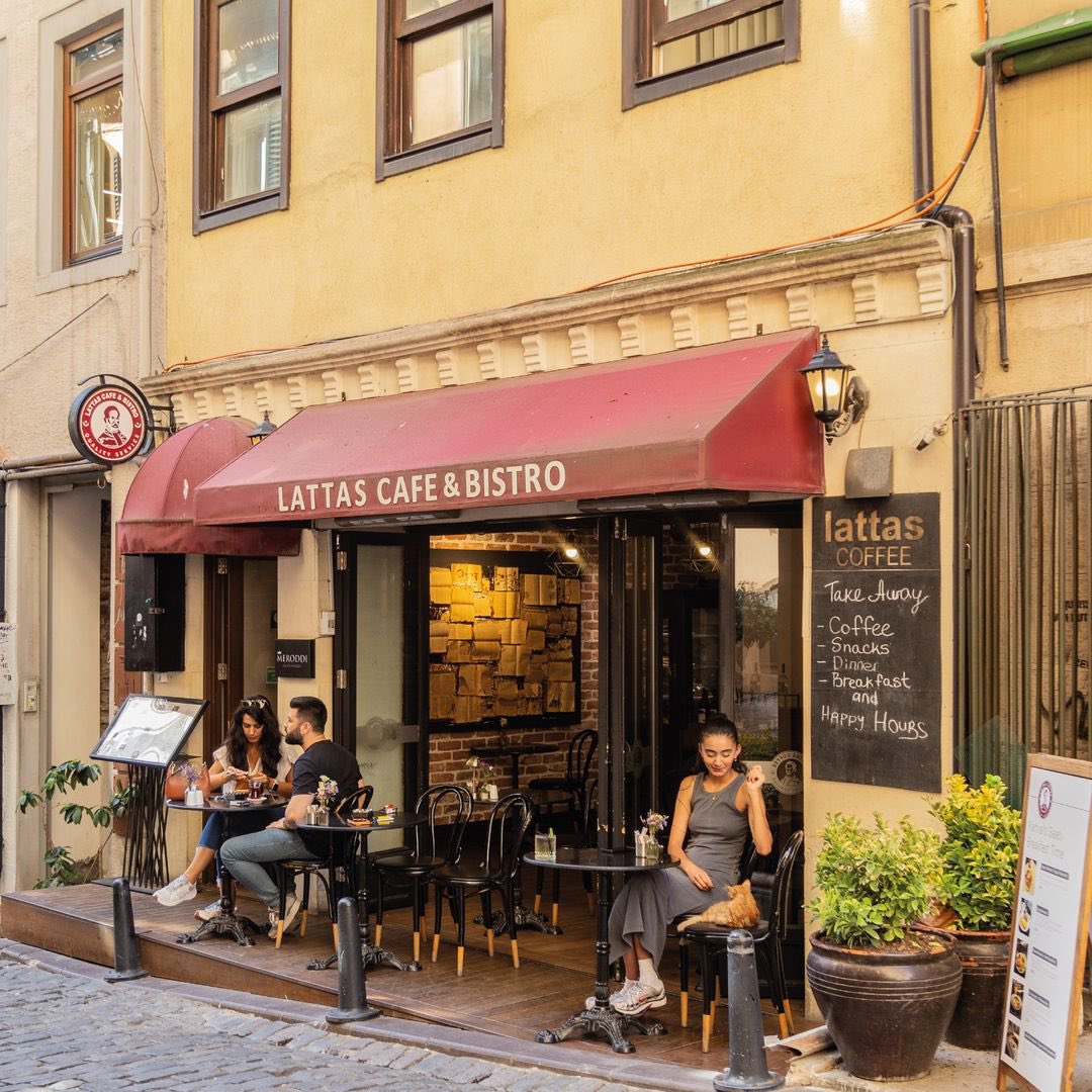 We are right across from the historic Doğan Apartment, and we fill the entire street with the aroma of coffee.

📍Meroddi Galata Mansion
✨  Lattas Cafe &amp; Bistro

#meroddihotels #meroddigalatamansion #galata #beyoglu #hotel #boutique #boutiquehotel #history #hospitality
