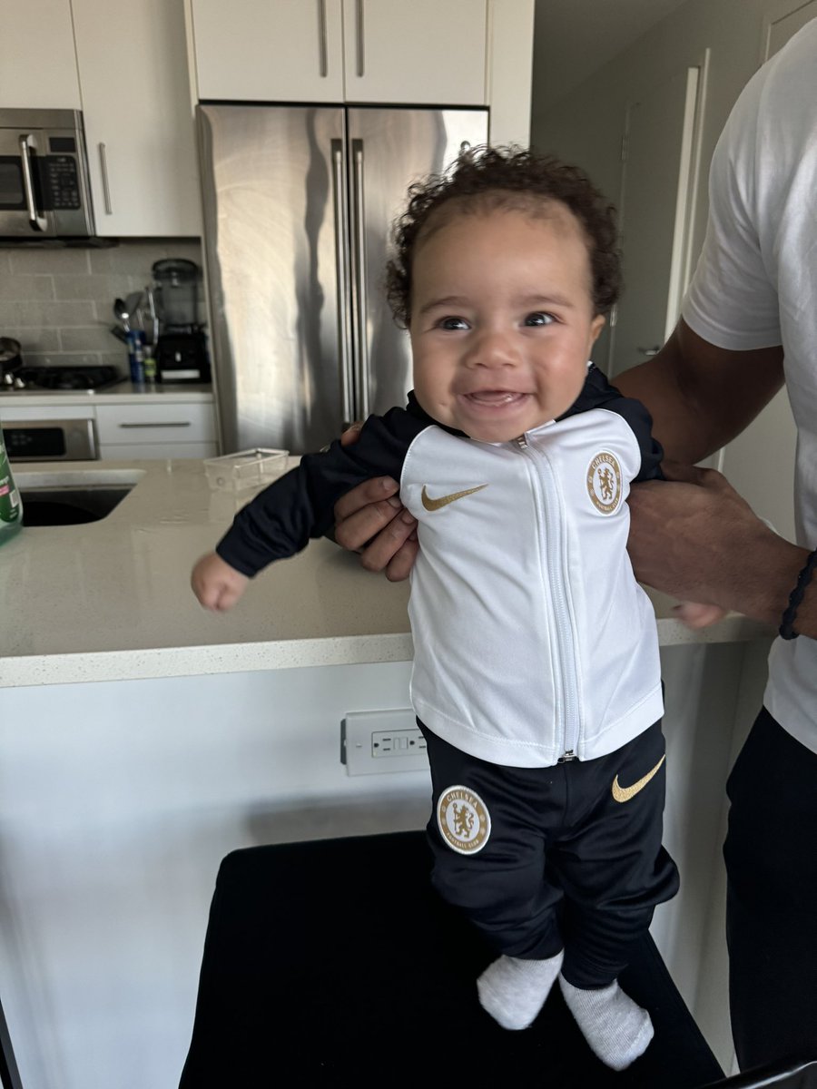 𝖌𝖑𝖎✝️𝖈𝖍 tweet media