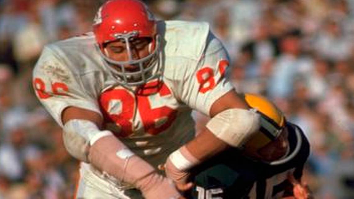 CFaoil's tweet photo. @katy_fit @GenMhayden @steelers Wishing you well, Sir.  Afraid I'm a Chiefs guy though. https://t.co/zUTyfj3VQo