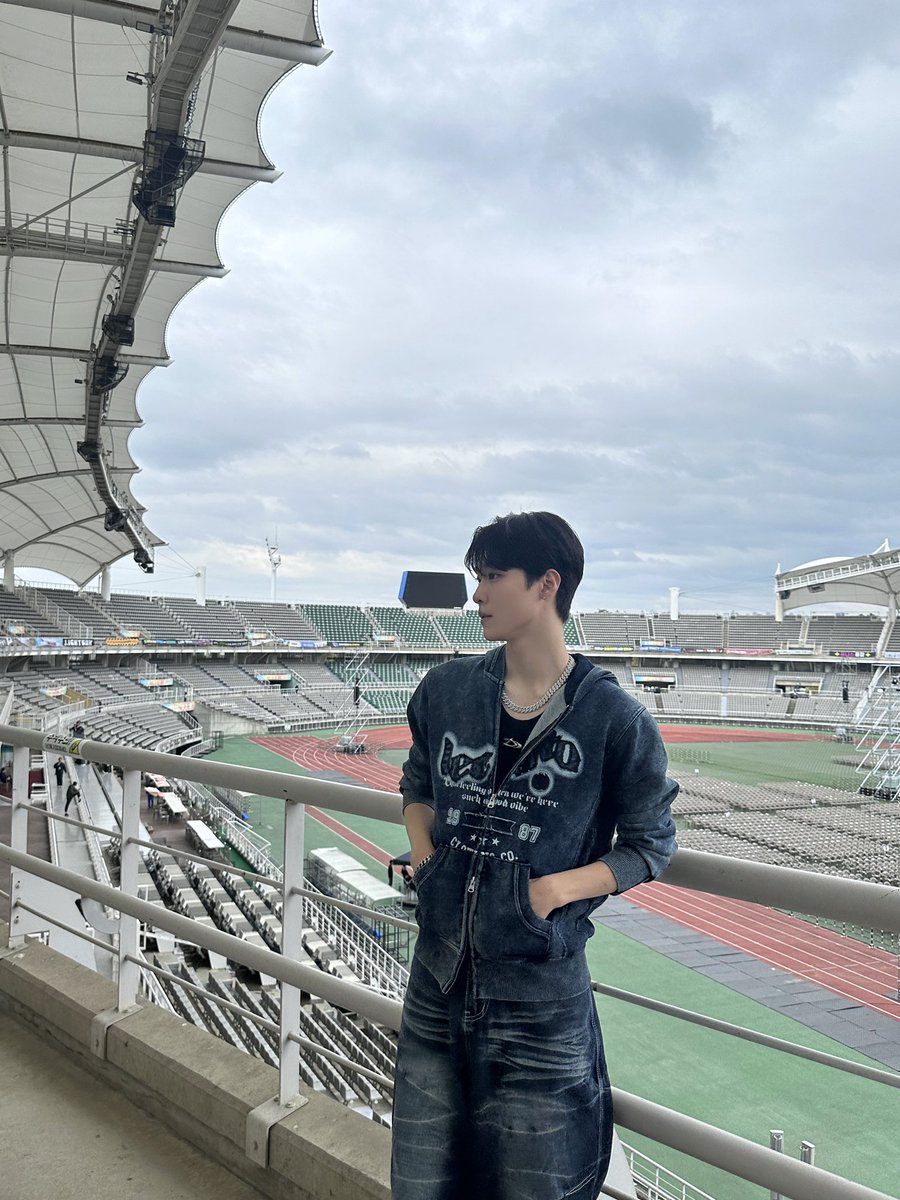onepact_'s tweet photo. [💙_#성민]
 앤하트 드림콘서트 잘 봤나요!!😆
 #ONEPACT #원팩트
#SEONGMIN #성민 https://t.co/r3nIySMF85